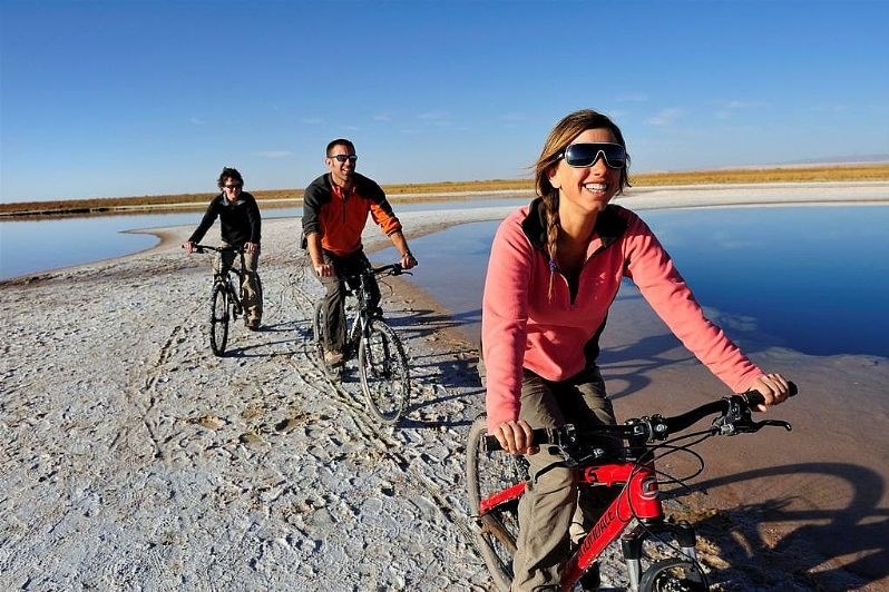 Laguna cejar en bicicleta